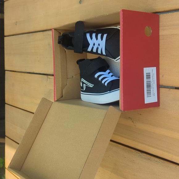 Boys Monkey Bar Black Kids High-Top Sneakers - Size 9 NWT - Picture 4 of 4